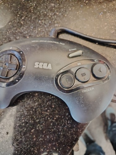 Sega mega drive control pad - sega,
