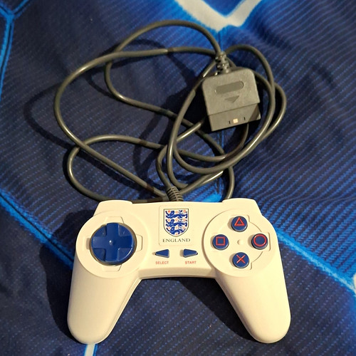 Gamester wired controller - gamester,